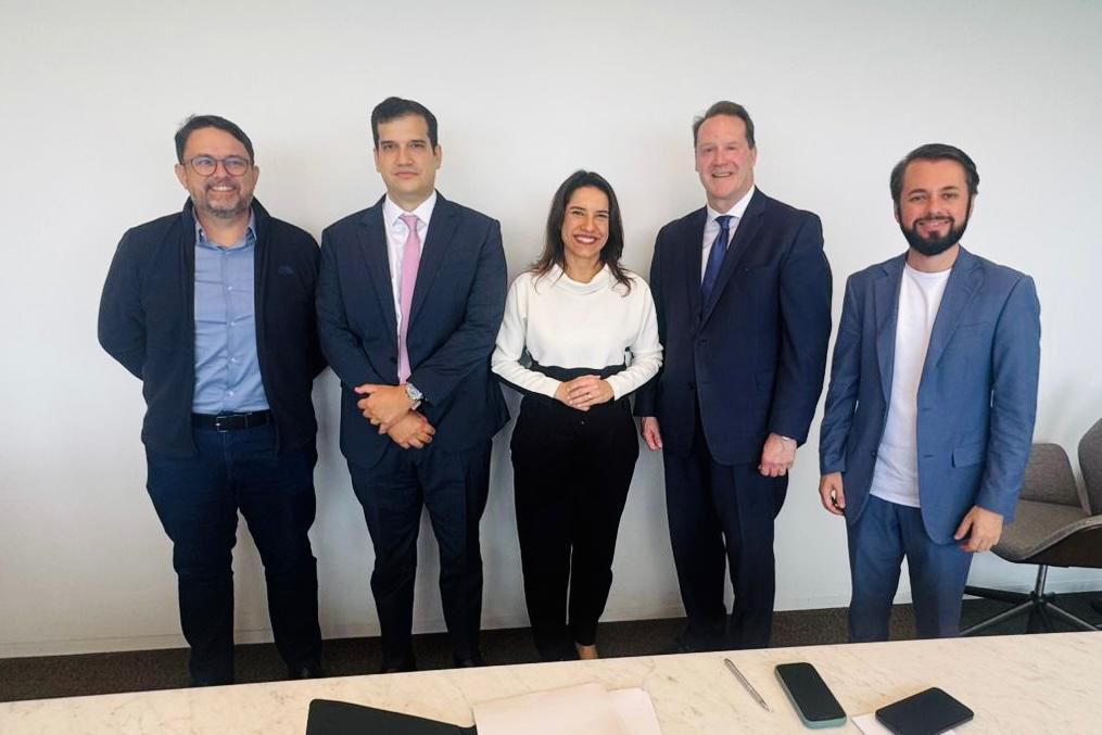 Nos EUA, governadora Raquel Lyra assegura marco decisivo para Suape e projeta Pernambuco como polo estratégico da nova economia
